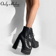 Load image into Gallery viewer, Black platform boots with high heels on a white background, featuring the brand &#39;Only Maker&#39;.