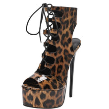 Load image into Gallery viewer, Leopard print high-heeled platform shoe on a white background