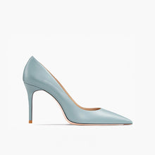 Load image into Gallery viewer, Black high-heeled shoe on a light gray background