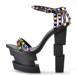 Black gucci platform heels